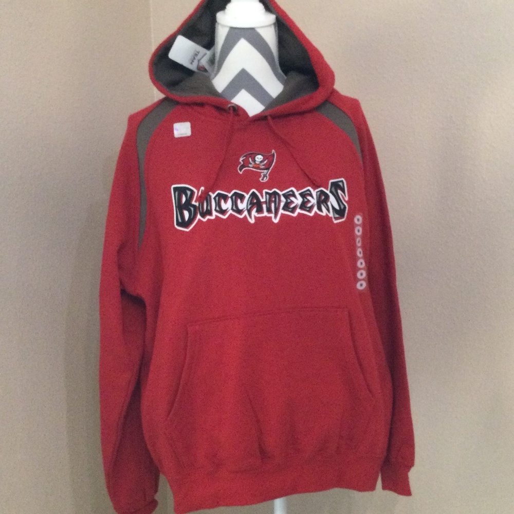 Tampa Bay Buccaneers NFL Red Pullover Hoodie - Size Medium - NWT